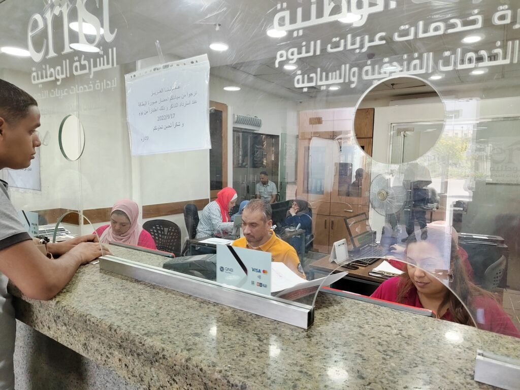 اختر-بين-العربات-العادية-والمطورة.-مواعيد-وأسعار-تذاكر-كبائن-النوم-بقطار-1089-من-أسوان-إلى-الإسكندرية
