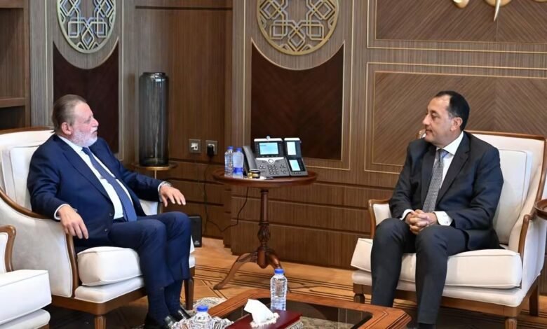 رئيس-الوزراء-يبحث-مع-البنك-المركزي-التنسيق-لتعزيز-المخزون-الاستراتيجي-من-السلع-الأساسية